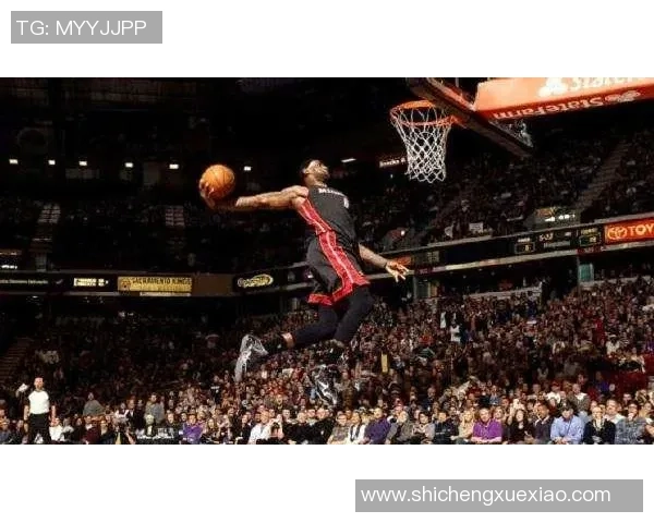 勒布朗詹姆斯引领新时代篮球潮流与传奇生涯全面解析