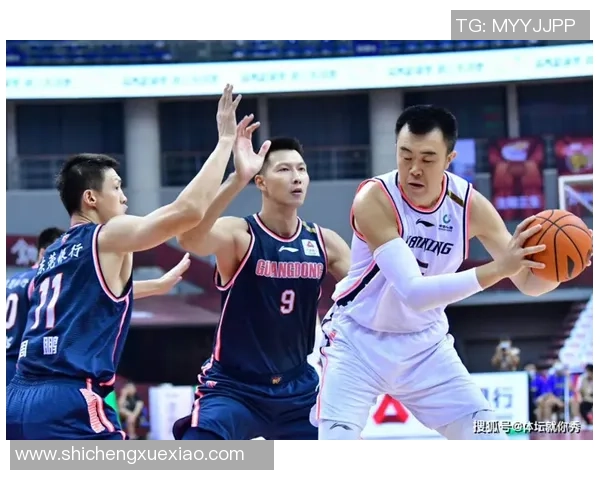 激战九十分钟双方鏖战至终场哨响比分定格在二比一掀起赛场高潮 激战九十分钟双方鏖战至终场哨响比分定格在二比一掀起赛场高潮