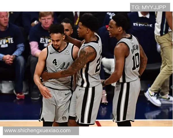 特雷·杨引领未来篮球风潮 揭示个人天赋与团队协作完美结合的奥秘